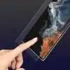 Solidenz-Privacy-Screen-Protector-Samsung-Galaxy-S25-7