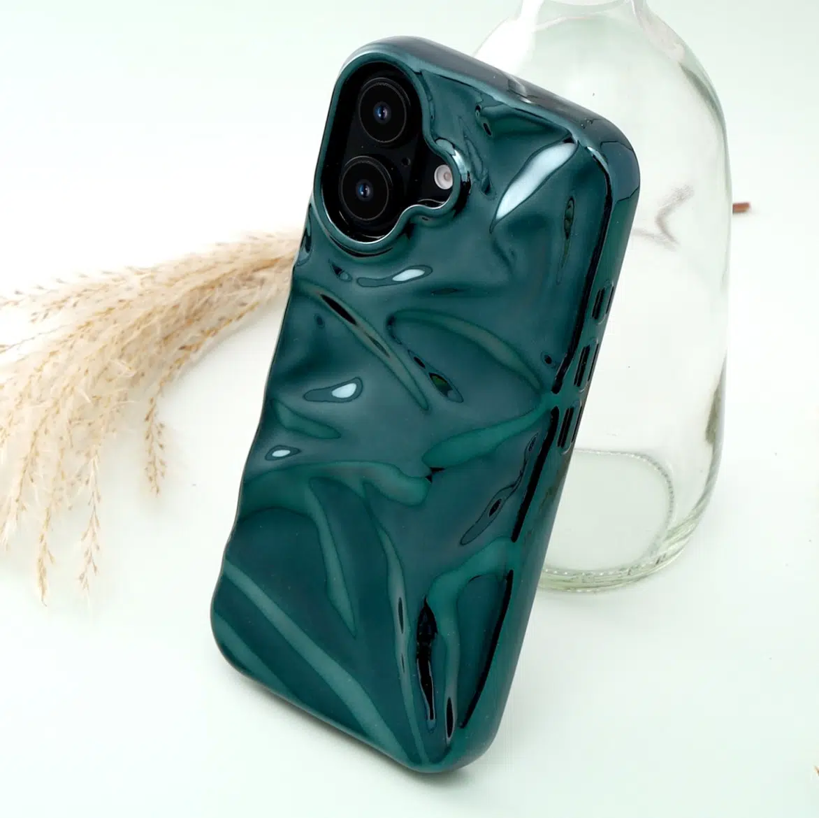 Casemania Curved Glossy Case - iPhone 16 - Groen-4-Cityhoesje.nl